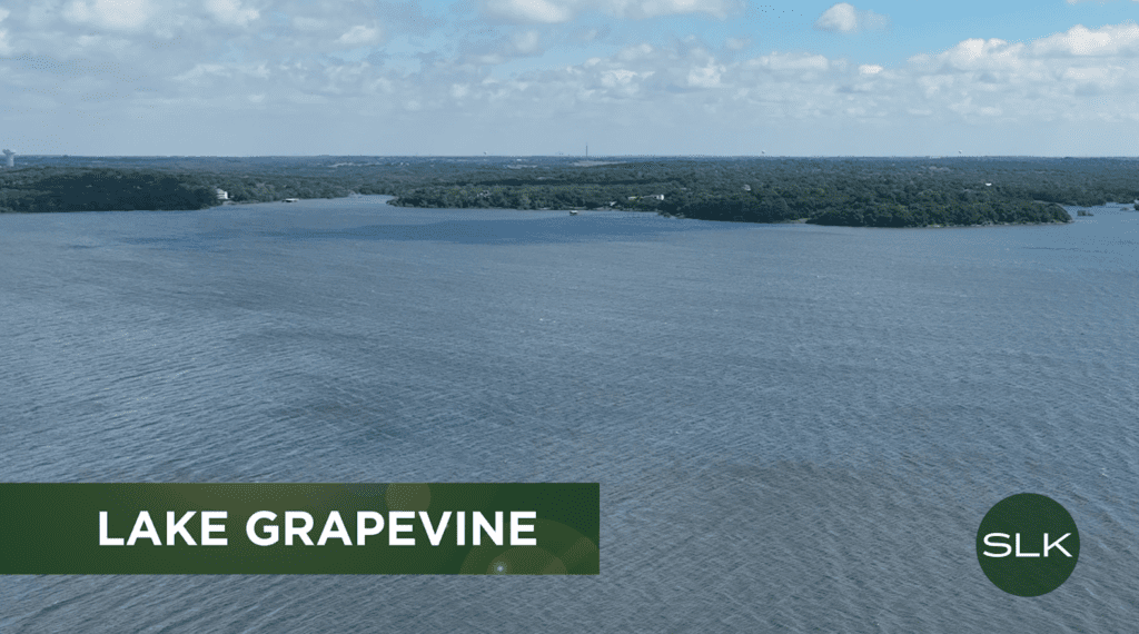 Photo of a lake